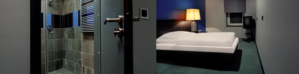 Blues Hotel Chorzów Δωμάτιο φωτογραφία